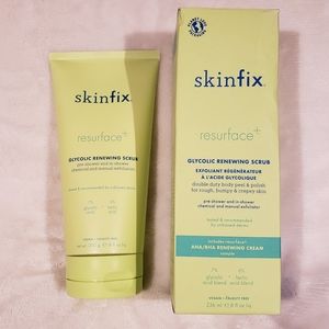 Skinfix Resurface+ Glycolic and Lactic Acid Renewing Body Scrub